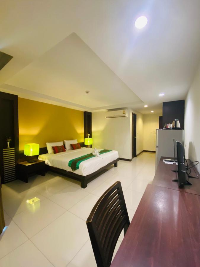 Tycoon Suite By Goad Avadhess Hospitality 1Km Walking Street Pattaya Beach Exterior photo