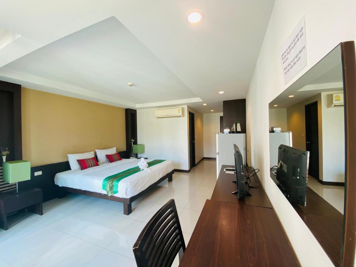 Tycoon Suite By Goad Avadhess Hospitality 1Km Walking Street Pattaya Beach Exterior photo
