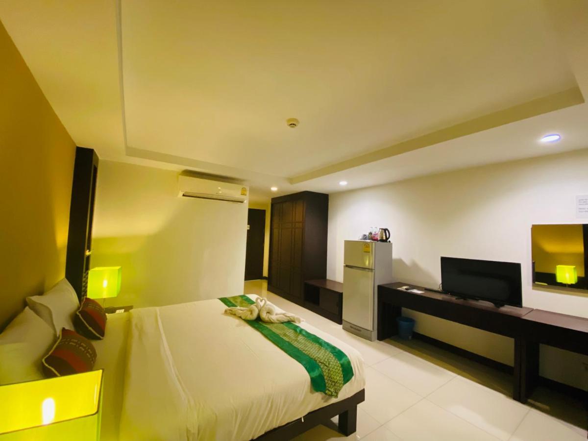 Tycoon Suite By Goad Avadhess Hospitality 1Km Walking Street Pattaya Beach Exterior photo